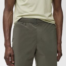 MANGO MAN Men Mid-Rise Water-Repellent Regular Fit Performance Bermuda Shorts-image-14