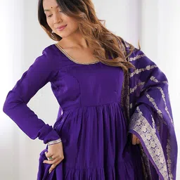 TextileNow Flared Anarkali Kurta Set image 3