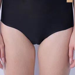 Soie Pack Of 2 Seamless Mid-Rise Boy Shorts Briefs 2BD2 BLACK/NUDE-image-12