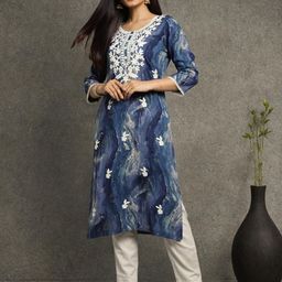 Mom&Bae Women Maroon Kurtas-image-38