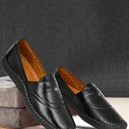 Vask Men Perforations Canvas Loafers with Laser Cuts-image-12