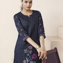 Shriyangan Women Floral Printed Round Neck Kurta-image-25