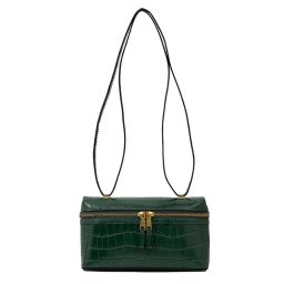 MIRAGGIO Green Iizzie Sling Bag (Medium)-picture-28