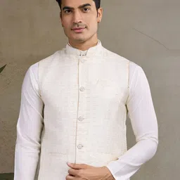 ODETTE Men Off White Viscose Silk Woven Stitched Kurta-picture-30