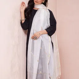Fabindia Embroidered Dupatta with Gotta Patti-picture-35