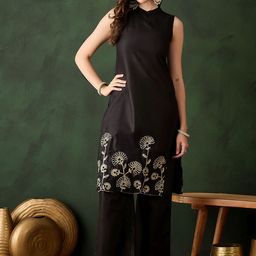 Sangria Gota Embroidered Kurta With Trousers-image-17
