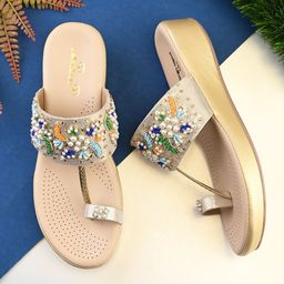 pelle albero Women Embellished One Toe Flats with Embroidered-image-99