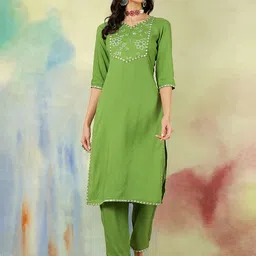 NISHABD Women Floral Embroidered Regular Thread Work Kurta with Trousers-image-2
