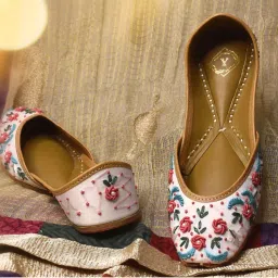 YASSIO Basira Jutti A Fusion of Vibrant Hues and Timeless Designs-picture-6