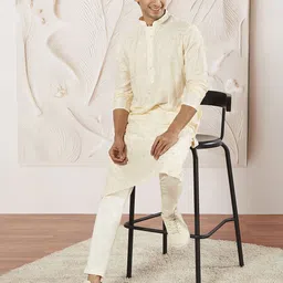 VASTRAMAY Men Embroidered Regular Thread Work Kurta with Trousers-34