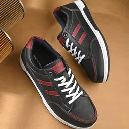 CLOG LONDON Men Colourblocked Sneakers-52