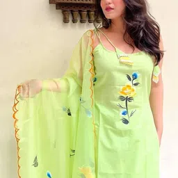 URMIR FASHION Women Green Printed Embroidered Regular Kurta Set-picture-11