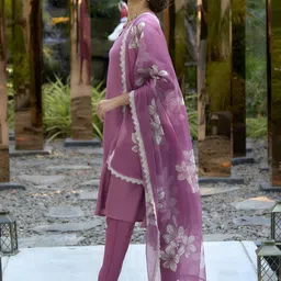SHREE LAXMINARAYAN EXPORT Keyhole Neck Panelled A-Line Kurta With Trouser & Dupatta image 4