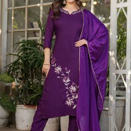BAPS Floral Embroidered Notch Neck Thread Work Straight Kurta With Trousers & Dupatta-picture-29