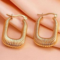 DIVASTRI Heart Shaped Hoop Earrings-43
