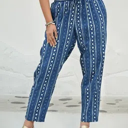 Nilam India Women Mildly Distressed Jeans-image-5