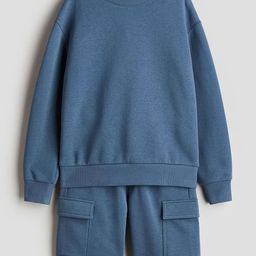 H&M Boys 2-Piece Sweatshirt And Shorts Set-image-69
