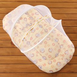 Babyhug Cotton Bedding Set with Center Zip Mosquito Net Heart Print- Cream-1