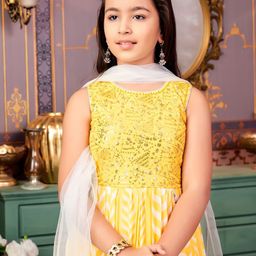 Aarika Girls Printed Regular Kurta with Palazzos & With Dupatta image 4