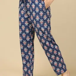 PYNK Women Printed Cotton Lounge Pants-picture-2