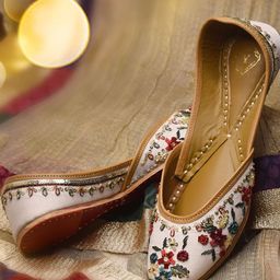 YASSIO Women Printed Ethnic Ballerinas Flats-image-5