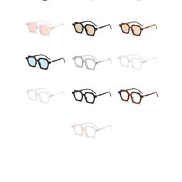 AUGEN Unisex Brown Square Sunglasses with-6
