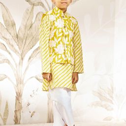 VASTRAMAY Boys Floral Printed Cotton Kurta with Pyjamas & Nehru Jacket-image-96