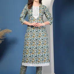 Pristyle Women Floral Printed Kurta with Trousers-picture-49