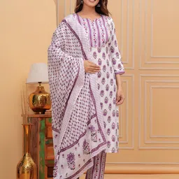 Aktasa Floral Printed Yoke Design Straight Pure Cotton Kurta with Trousers And Dupatta-picture-20