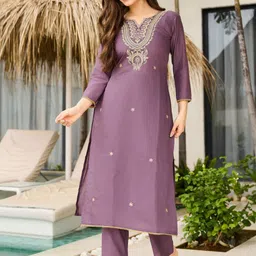 URMIR FASHION Women Ethnic Motifs Embroidered Regular Thread Work Kurta with Trousers & With Dupatta-picture-9