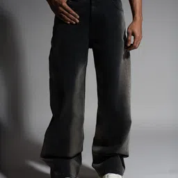 HOP HEAD Men Classic Straight Fit Mid-Rise Light Fade Jeans-image-12