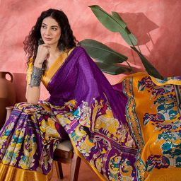 Sangria Checked Woven Design Zari Border Saree With Unstitched Blouse image 5