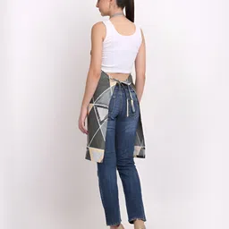 Arrabi Grey & Beige Geometric Printed Cotton Aprons With 2 Patch Pockets image 2
