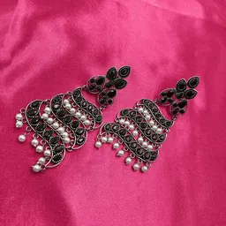 MERA HAAT Contemporary Chandbalis Earrings-42