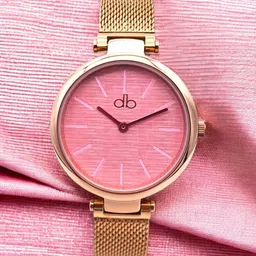 DressBerry Women Bracelet Style Straps Analogue Watch MPDB-0016A RG-16