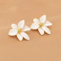 VAGHBHATT Gold-Plated Artificial Beads Beaded Floral Shaped Studs-28