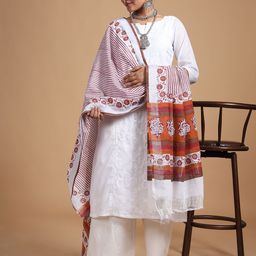Taavi Floral Printed Dupatta-24