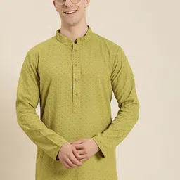 SWAGG INDIA Men Ethnic Motifs Embroidered Sequinned Mandarin Collar Straight Kurta-19