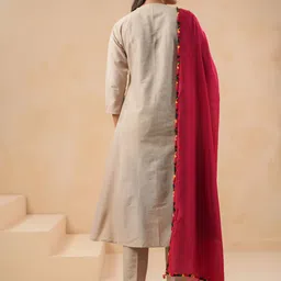 Span Geometric Yoke Design Thread Work Pure Cotton A-Line Kurta With Trouser And Dupatta image 3