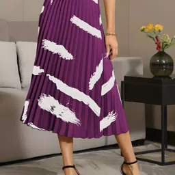 OTABU Printed A-Line Midi Pleated Skirt-image-93