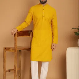 TREEMODA Men Ethnic Motifs Embroidered Regular Kurta with Pyjamas Kurta Sets-picture-2