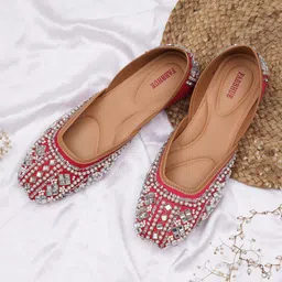 FABBHUE Women Embellished Ethnic Mojaris Flats-9
