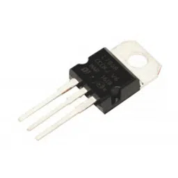 LM7808 IC - 8V Positive Voltage Regulator IC-13
