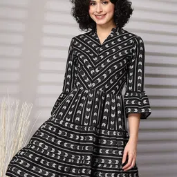 plusS Women Geometric Printed Bell Sleeves Fit & Flare Dress-picture-8