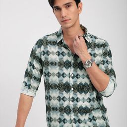Beyoung Men Spread Collar Abstract Printed Cotton Relaxed Fit Casual Shirt-image-97
