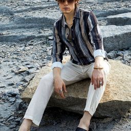 Campus Sutra Men Comfort Striped Casual Shirt-picture-40