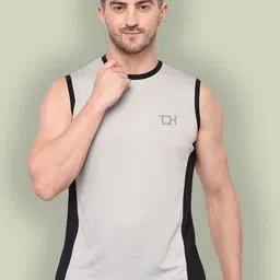 TQH Knitted Round-Neck Sleeveless Gym Vest - TQH-Sleeveles_BLOCK_811_Grey_.S-image-54