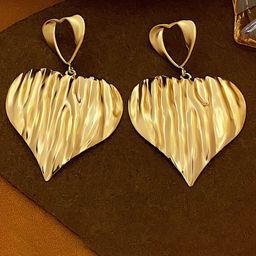 DressBerry Heart Shaped Drop Earrings-56