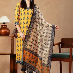 Aaghnya Women Mustard Kurta Sets-picture-9