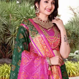 AKSH FASHION Green Silk Blend Sarees-picture-40